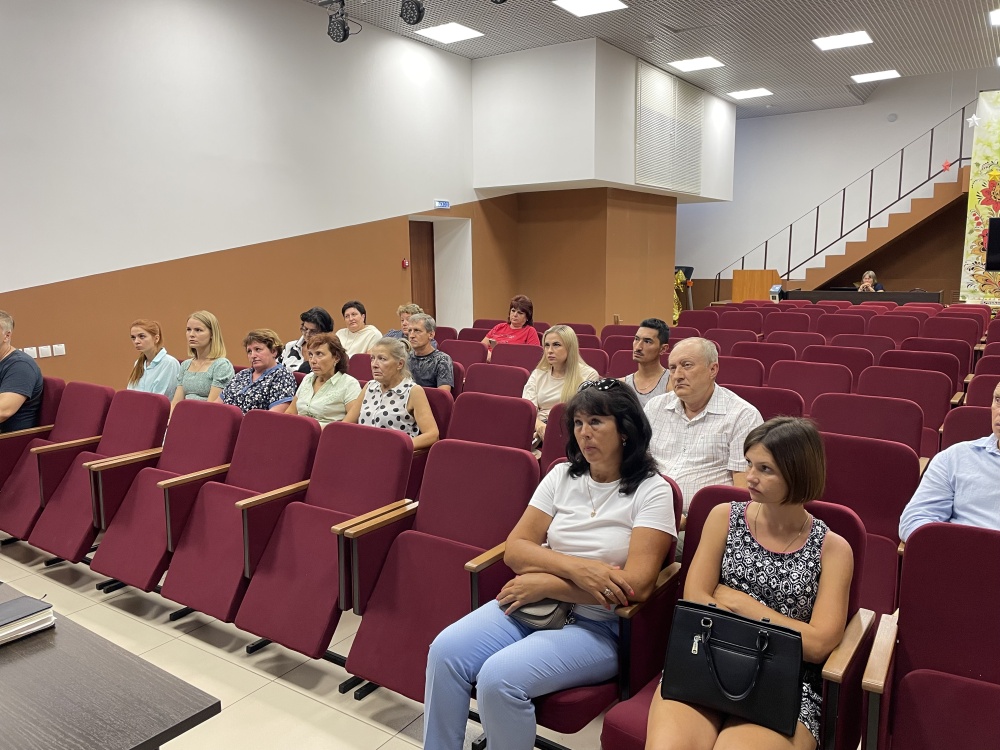 В поселке Мичуринский прошли публичные слушания 
