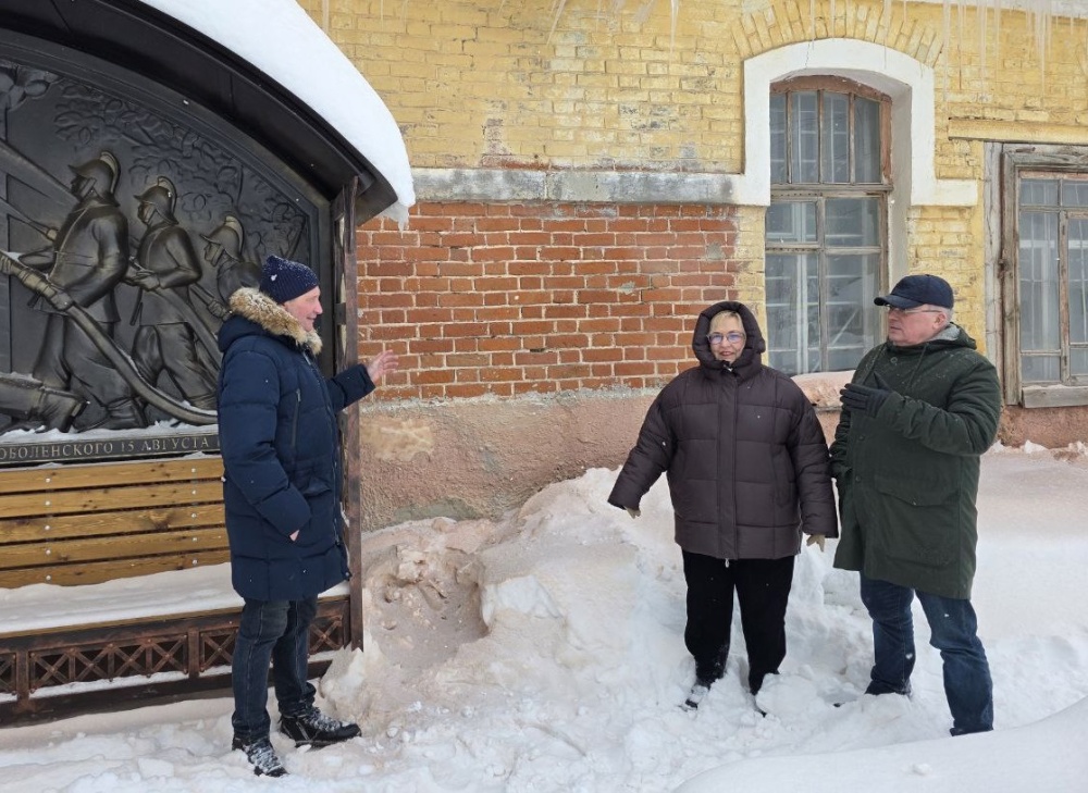 В Никольске применили современный метод абразивно-струйной обработки фасада В Никольске применили современный метод абразивно-струйной обработки фасада