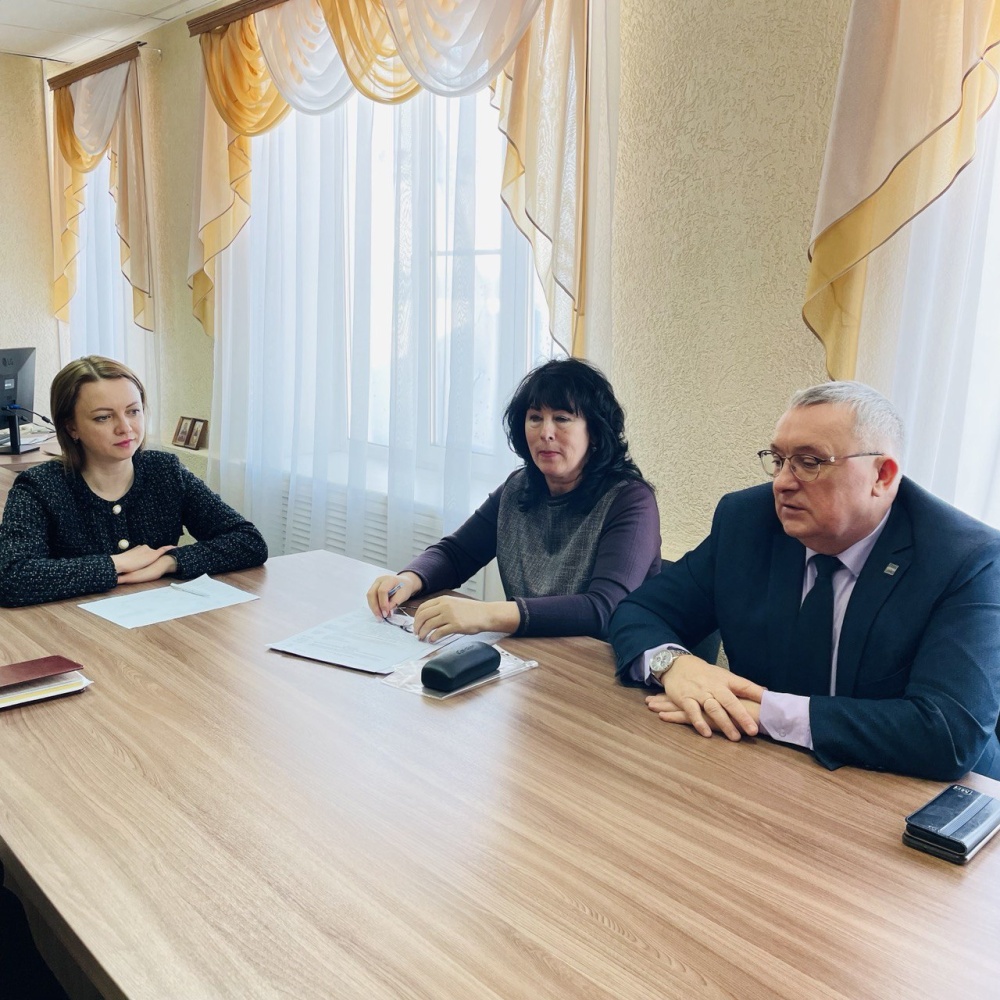 Рабочий визит в р.п. Русский Камешкир