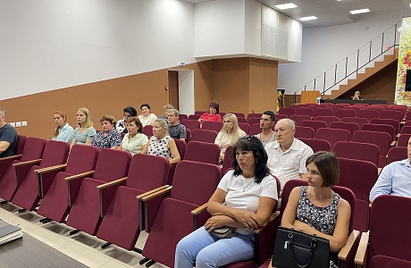 В поселке Мичуринский прошли публичные слушания 