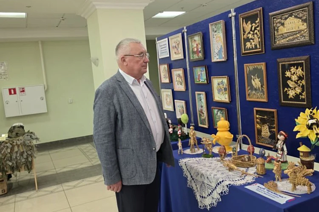 В Пензенской областной библиотеке имени М.Ю. Лермонтова состоялась презентация учреждений культуры Никольского района В Пензенской областной библиотеке имени М.Ю. Лермонтова состоялась презентация учреждений культуры Никольского района